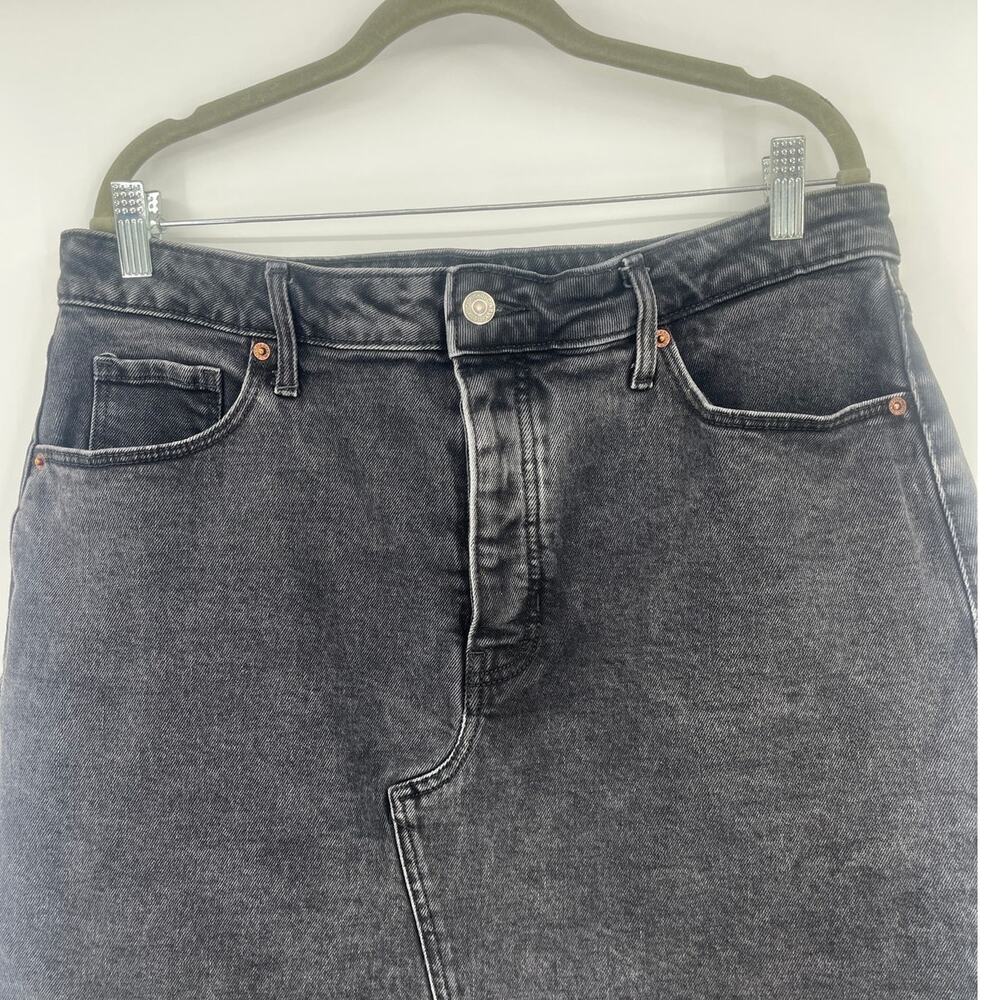 Old Navy Charcoal Washed Denim Midi Skirt - Picture 3 of 9